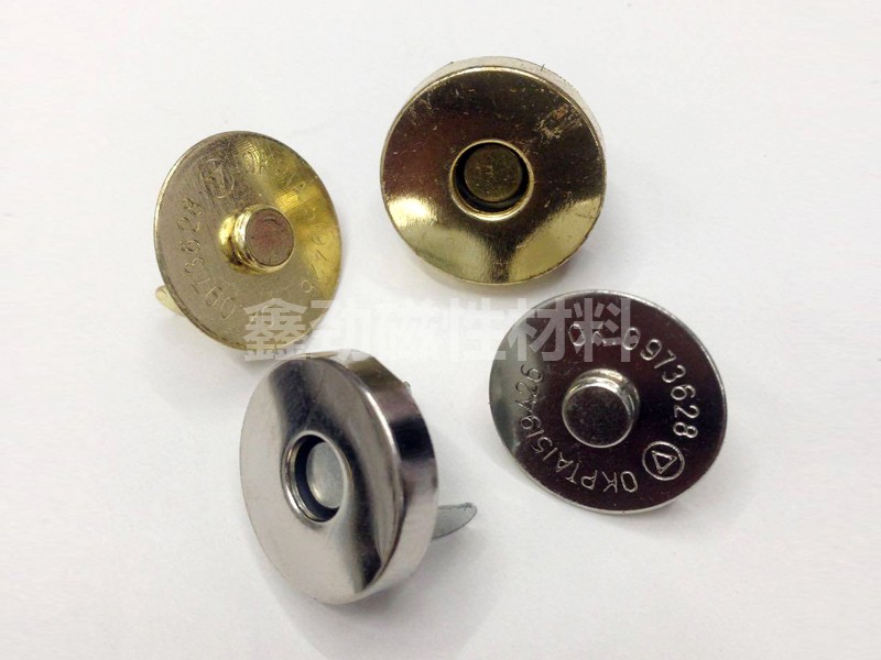 Magnetic button, magnetic button